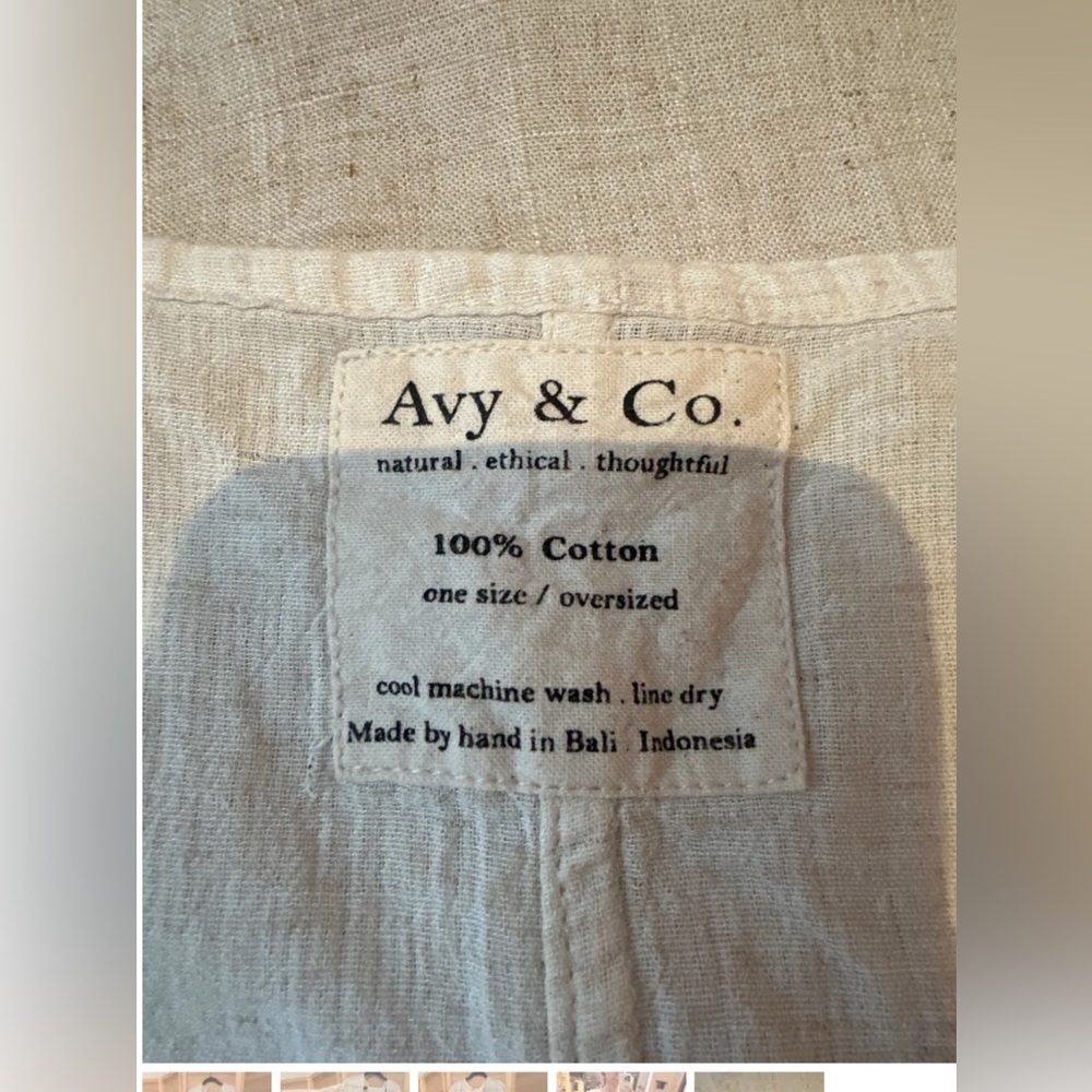 ⚛️ Avy & Co. ⚛️Long PETA Cape AU One Size Buttermil - Picture 5 of 5